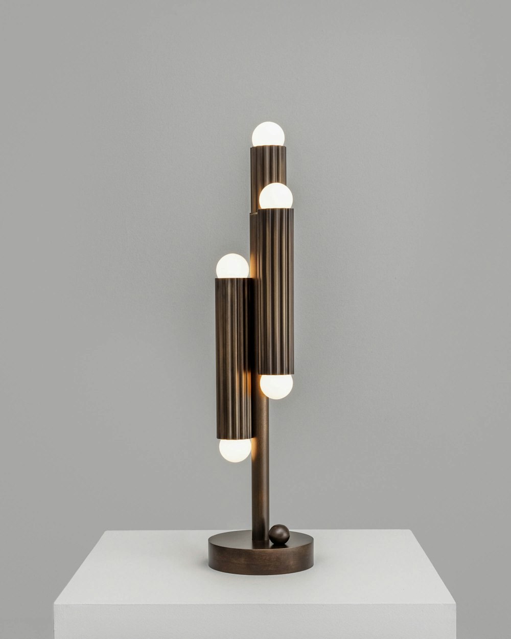 Vesta Table